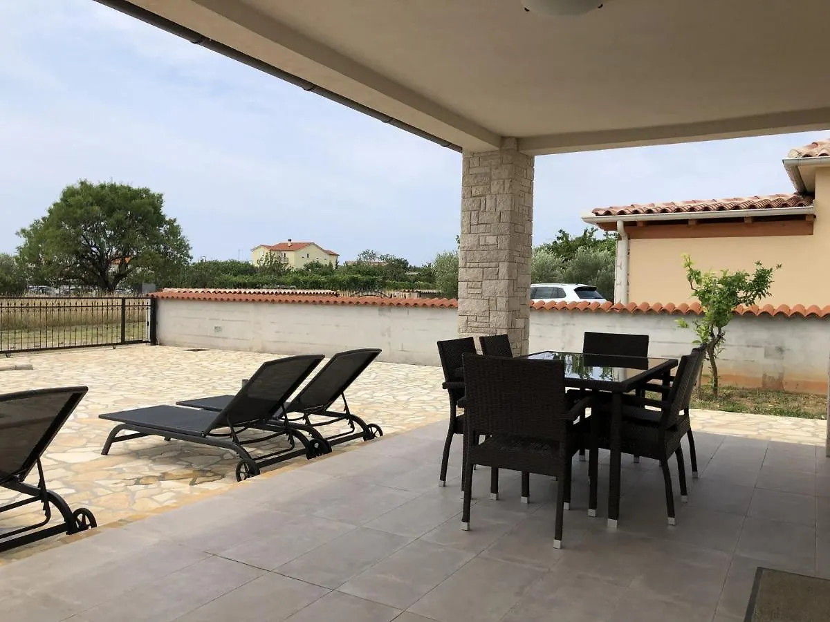 Villa Gecko Medulin 0*,  Croatia
